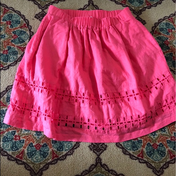 Crown&ivy skirt Like new - Picture 2 of 2